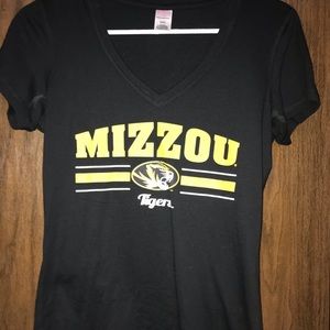 Black Mizzou tigers shirt